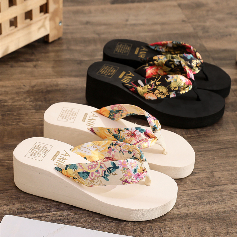 2026 new summer fashion women's platform beach flip-flops wedge-shaped women's slippers PVC polyurethane rubber women's summer flats 1 set